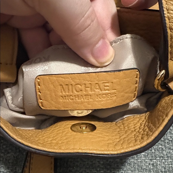 MICHAEL Michael Kors Cognac Leather Crossbody with Gold Hardware - Picture 2 of 5